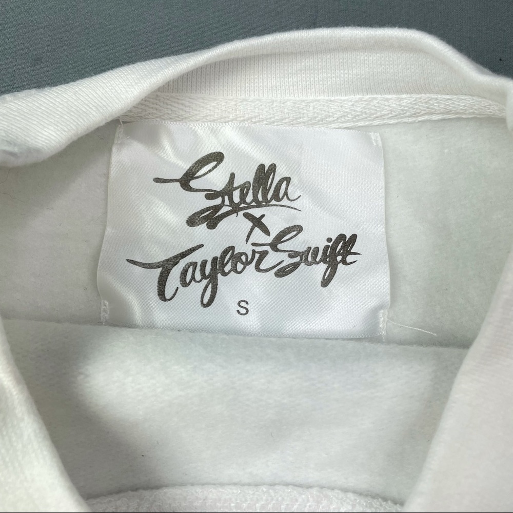 SOLD Taylor Swift x Stella McCartney Unicorn Sweatshirt Small Summer's A Knife - Picture 4 of 4